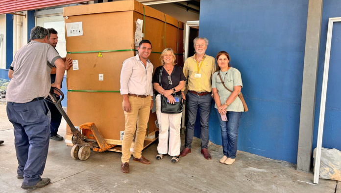 Directiva del HRS recibiendo el nuevo Tomógrafo / Foto: Vicente Massarino